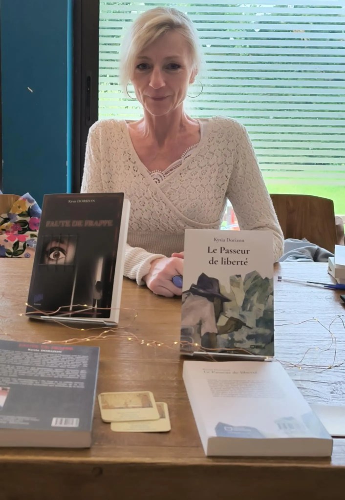 Séance de dédicaces de Kyzia Dorizon pour le passeur de liberté aux éditions Hello
